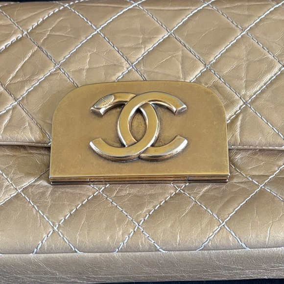 ⚜️⚜️Chanel Authentic Vintage Metallic Gold Quilted Chain Shoulder Bag ⚜️⚜️ - Picture 8 of 16